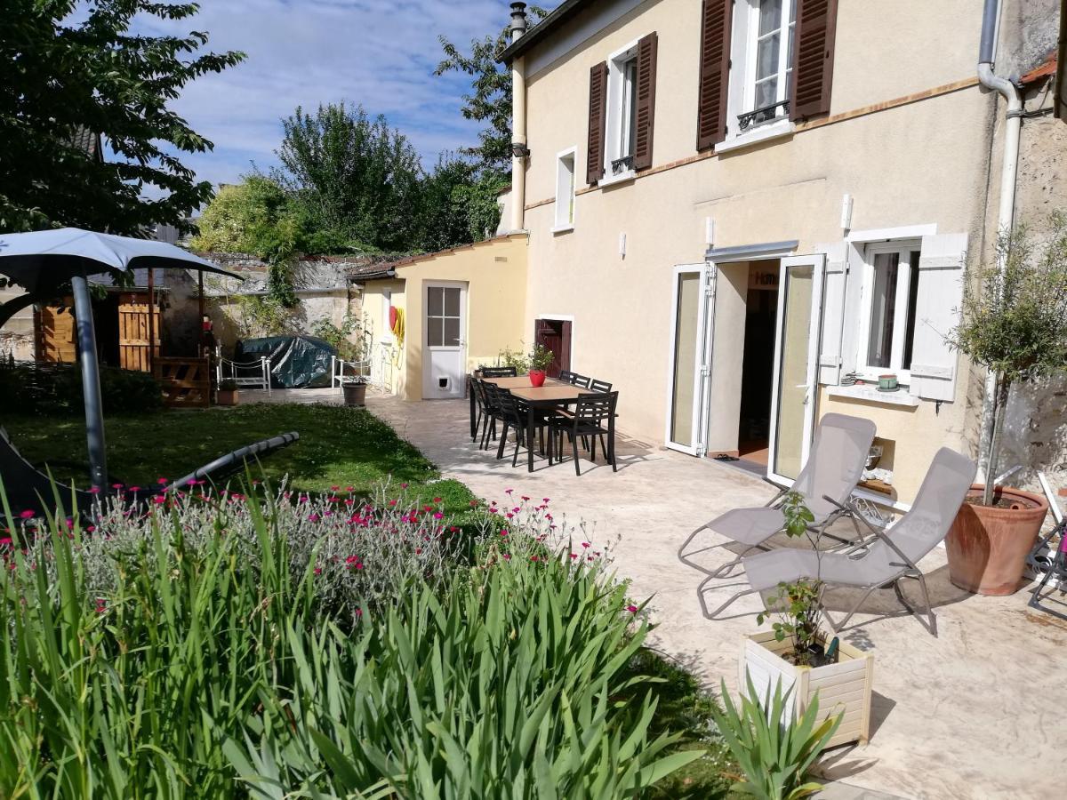 Celine'Home Saint-Germain-sur-Morin Exterior foto